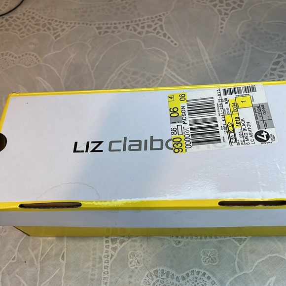 NIB Liz Claiborne LC Ashton Raise black slip ons size 6M - Picture 6 of 7